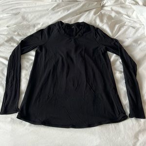 EUC Lululemon Tuck and Flow Long Sleeve Black size 6